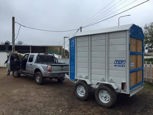 Trailer Batan 2 Caballos Cerrado Modelo 3800