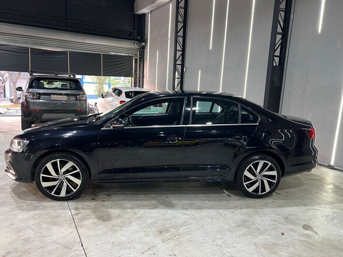 Volkswagen Jetta 2.0 Tsi Highline 4p