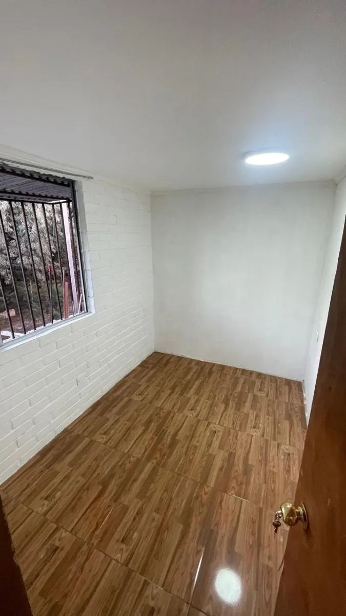 Imagen 4 de 7 de Oferta Por Viaje, Dpto 2d-1b Cercano A Metro Las Rejas