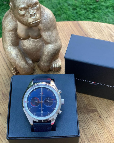 Reloj Tommy Hilfiger Th 1791728 Carcasa Acero 50m Wr Cuero Color de la malla Azul Color del bisel Plata Color del fondo Azul