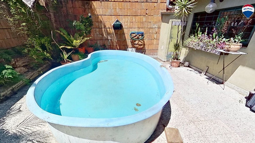 Casa 4 Amb. Coch. Patio Tza Pque Chac Apta Credito
