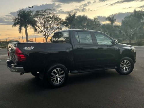 Imagem 9 de 14 de Hilux 2.8 Srv 4x4 Cd 16v Diesel 4p Automático
