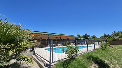Se Vende Casa Quinta Amplia, En Zona Cubillos. San Rafael