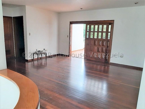 Casa En Venta 23-2388 En Los Naranjos Del Cafetal