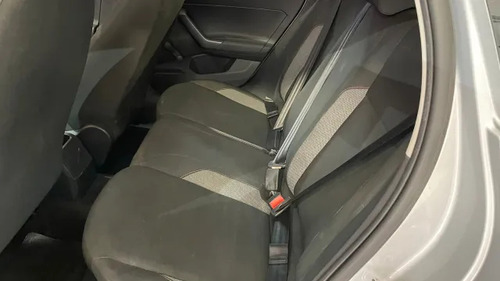 Volkswagen Polo Track 1.0 Flex 12V 5p