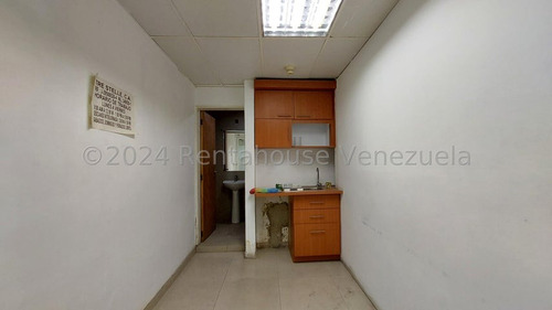 Oficina En Alquiler Los Chaguaramos 24-23502