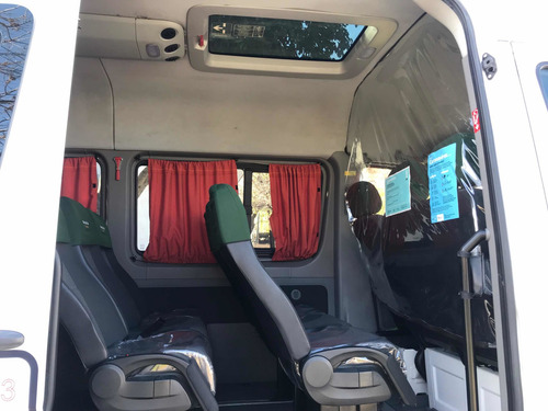 Imagen 11 de 12 de Mercedes-benz Sprinter 2.1 415 Combi 3665 150cv 15+1 Te 2013