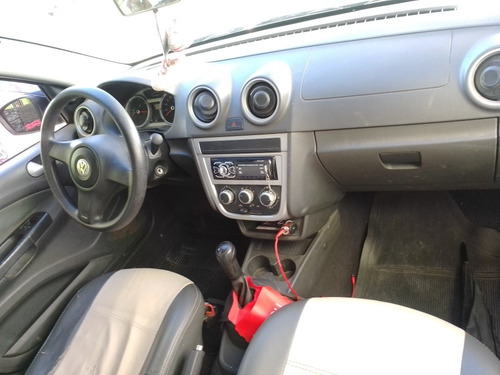 Imagem 6 de 11 de Volkswagen Gol 2012 1.0 Total Flex 5p