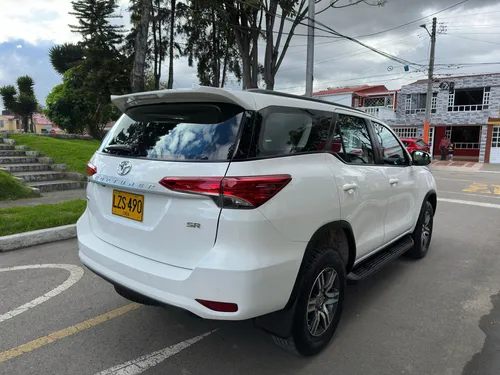 Toyota Fortuner 2.8l