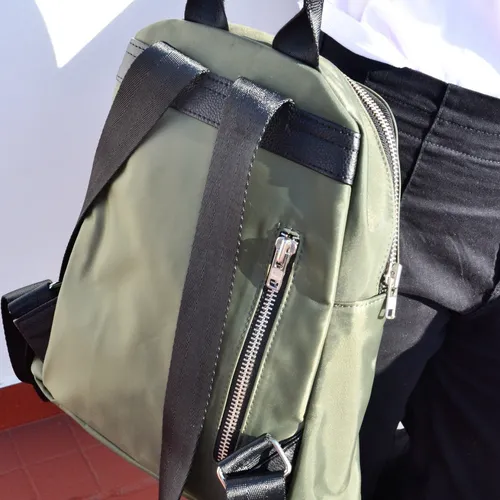 Mochila De Tela Nylon Negra Verde Moda Dise o Dohko