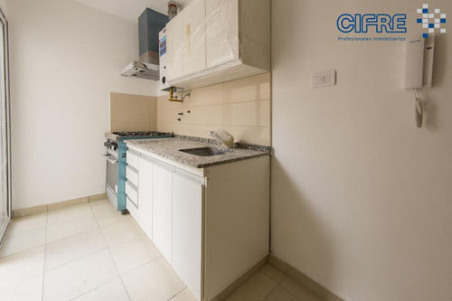 Ph A Estrenar De 2 Ambientes En Planta Baja Lateral Con Patio.