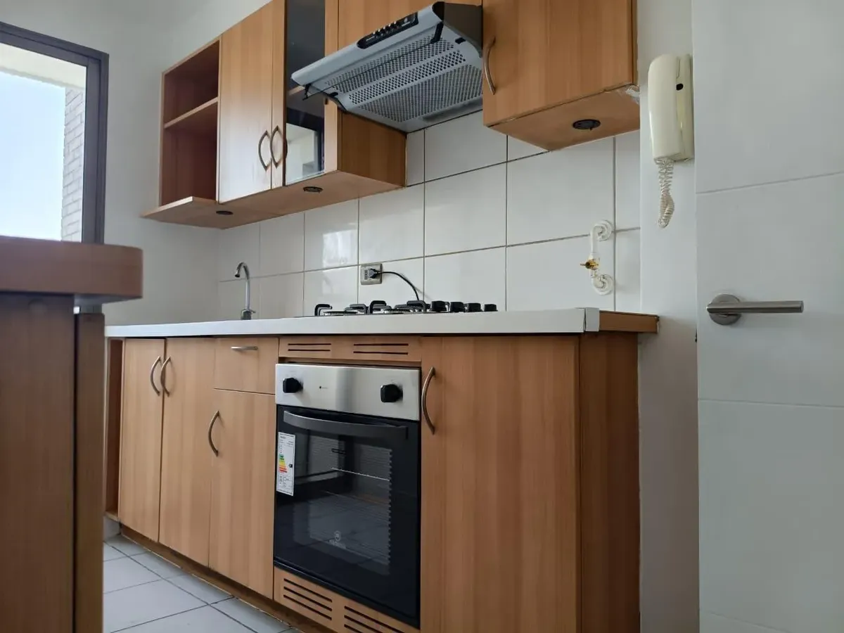 Imagen 5 de 30 de Arriendo Amplio Departamento Recien Remodelado En San Miguel