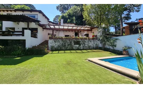 Casa Funcional Y Práctica En Venta, Centro De Avandaro