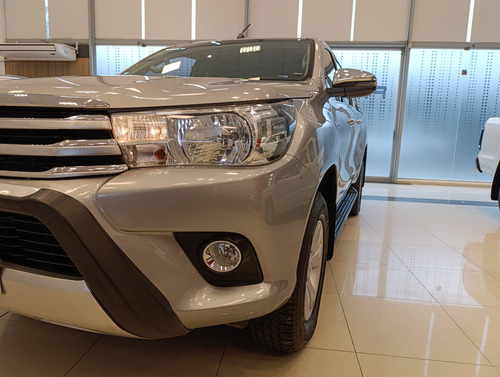 Toyota Hilux Pick-Up 2.8 Cd Srv 177cv 4x2