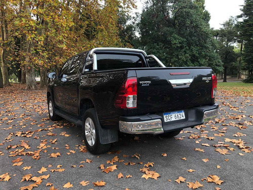 Toyota Hilux Doble Cabina Sr 4x2 2.5 Diesel Igual A Nueva!