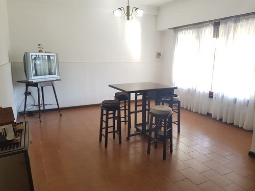 Chalet En 2 Plantas. Oportunidad