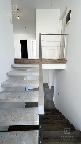Casa En Venta, 2 Plantas, Lote Interno, Barrio Ceibos, Puertos, Escobar