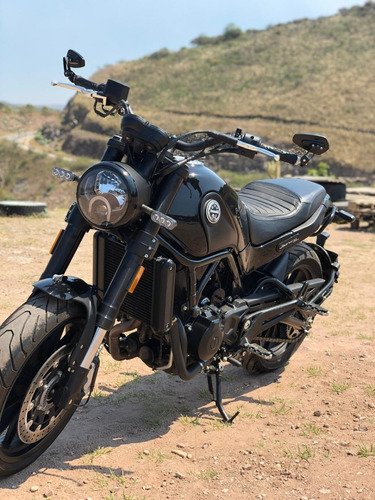Benelli Leoncino 500