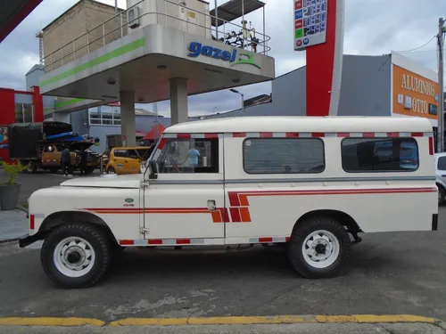Land Rover Santana 2.4 Extra largo