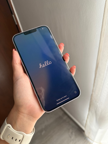 Apple iPhone 14 Plus (128 Gb) Y +10 Fundas De Regalo (Usado)
