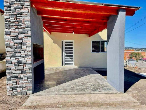 Casa Ph Venta, A Estrenar, 2 Dormitorios, Pileta. Santa Cruz Del Lago,carlos Paz