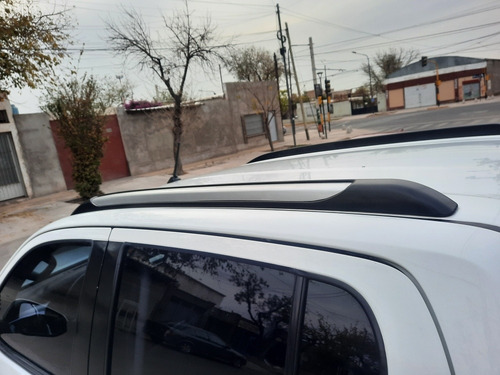 Imagen 10 de 15 de Toyota Hilux 2016 2.8 Cd Srv Pack 177cv 4x2