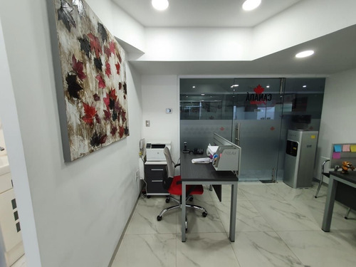 Oficina Con Terraza En Venta