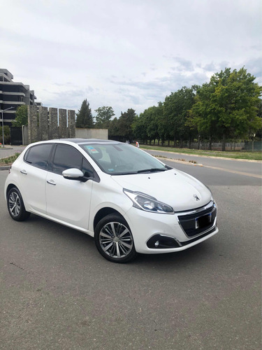 Peugeot 208 1.6 Feline