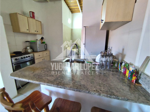 Ofrecemos En Venta Hermoso Apartamento En Conjunto Residencial Terrazas De Juan Pablo, Intercomunal Turmero, Edo. Aragua.