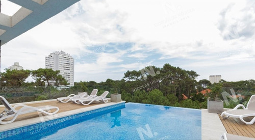 Imagen 27 de 30 de Moderno Apartamento De Dos Dormitorios Con Balcón En Venta - Punta Del Este - Punta Del Este Roosevelt