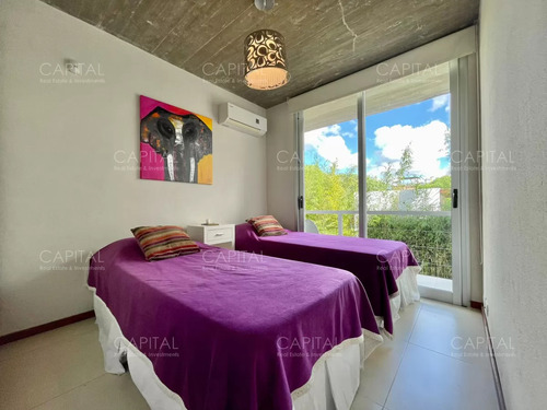 Apartamento En Venta Tres Dormitorios Manantiales A Tres Cuadras De Bikini Beach