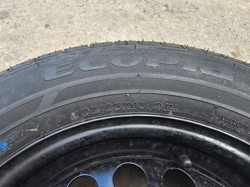 Rueda De Auxilio Con Llanta De Chapa Bridgestone 165/65 R15