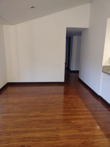 Apartamento En Arriendo En La Sierra, Hacienda Casa Blanca, Madrid Cundinamarca.