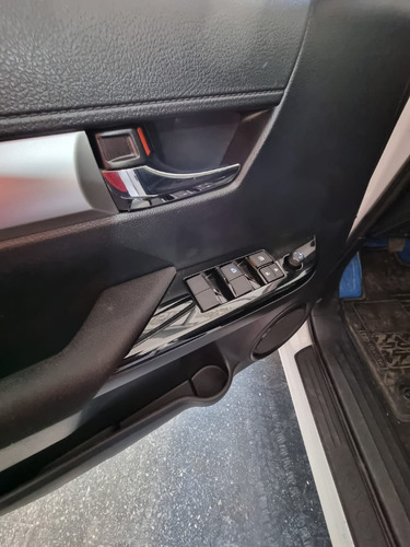 Imagen 19 de 24 de Toyota Hilux Sr 6mt Tdi 2021 Patentada Pocos Kms