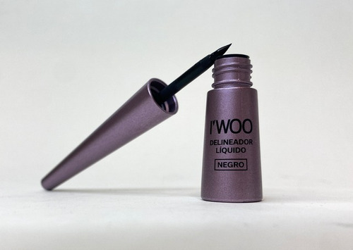 Imagen 8 de 9 de Delineador Líquido De Ojos I'woo