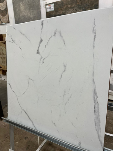 Ceramica Estilo Marmol Vetas Negras 50x50 Calacatha