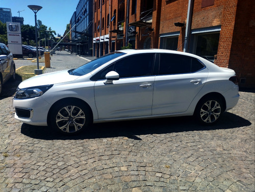 Citroen C4 Lounge Shine At, 2018, Blanco, 120000kms