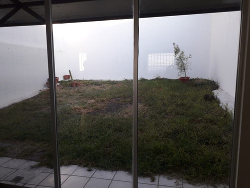 Casa En Renta En Tejeda Queretaro Rcv210128-ar
