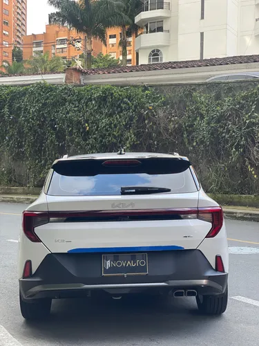 Kia K3 Cross 1.6 Zenith