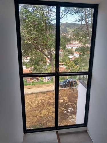 Imagem 8 de 15 de Casa De Alto Padrão No Condomínio Green Garden - Cônego - 191