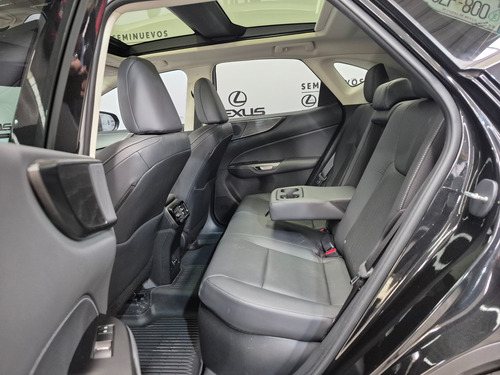 Lexus NX 5p 350H Premium HEV L4/2.5 Aut