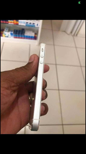 iPhone SE 32g