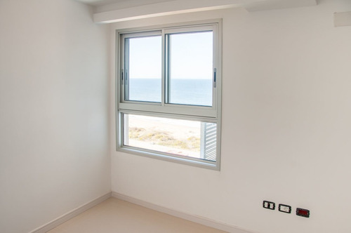 Imagen 21 de 30 de Venta, Apto 3 Dor En Look Brava, Piso Alto, Playa Brava (ref: Lij-5374)