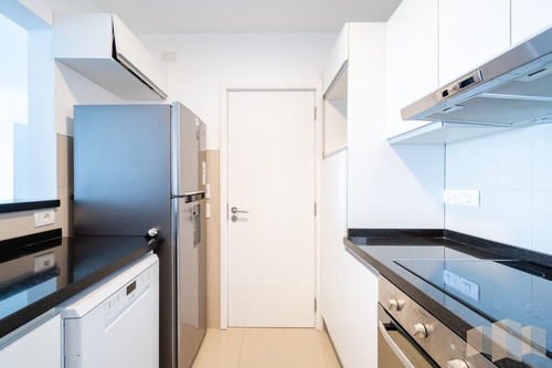 Imagen 3 de 28 de Apartamento De Tres Dormitorios En Suite En Venta Con Vista El Mar En Primera Línea Playa Brava