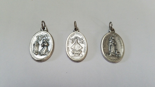 Imagen 1 de 3 de Medallas Religiosas En Alpaca Italiana X24 Unidades