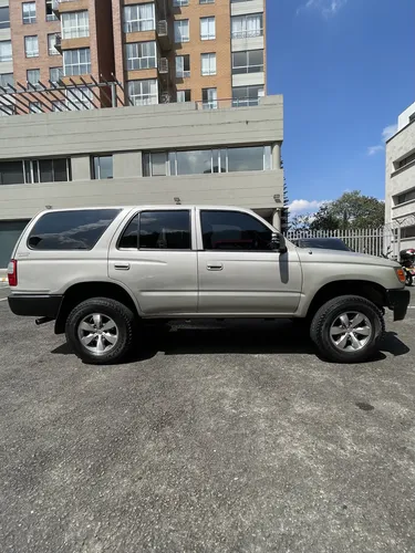 Toyota 4Runner 3.4 automatica