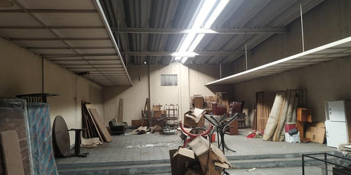 Imagen 9 de 18 de Venta Locales Sobre Dos Lotes 696 M2 Valentin Alsina
