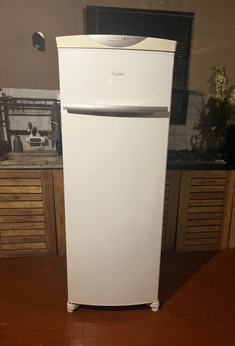Freezer Whirlpool Vertical 228 Litroswvg30d1 Blanco Blanco (Usado)