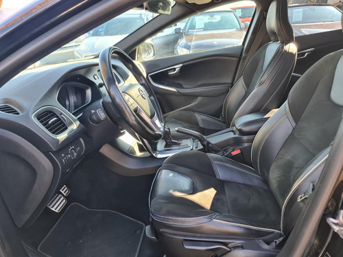 Volvo V40 V40 2.0 T4 Auto R-Design