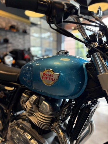 Interceptor 650 Con Escapes S&s